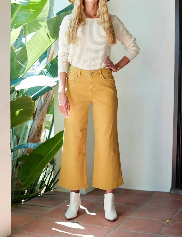 Bootcut Ankle Pant In Mustard Compression