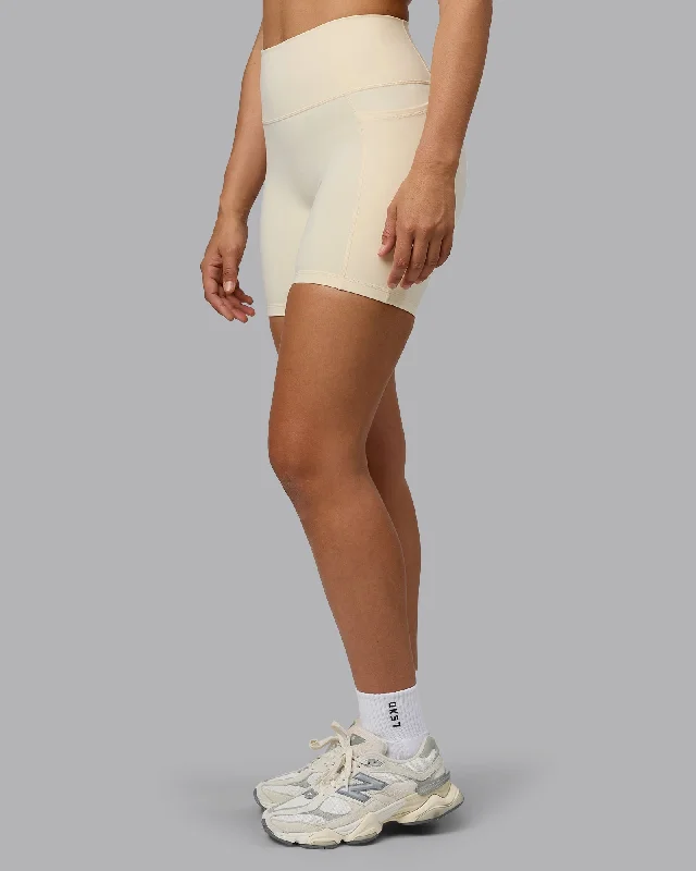 Fusion Mid Short Tight With Pockets - Ivory Gym