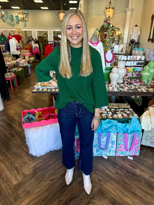 Lindsey Solid Sweater: Hunter Green garde