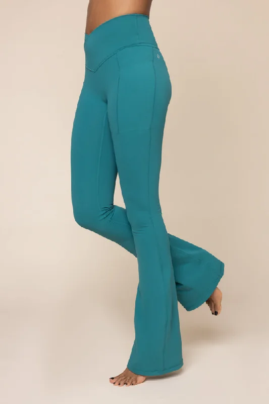 Crisscross Hourglass® Flared Leggings with Pockets - Emerald Confident Women's High - fashion