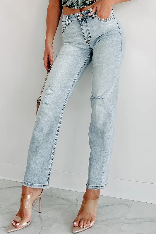 Emery Mid-Rise Crop Straight Sneak Peak Jeans (Light) Feminine Women's Soft 